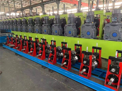 آلة تشكيل الألواح الفولاذية المخصصة